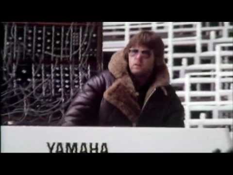 Fanfare for the Common Man - Emerson, Lake & Palmer (Olympic Stadium Montreal)