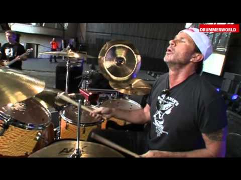 Chad Smith: Warming Up and Soundcheck