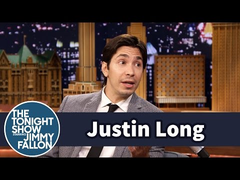 Justin Long Looks Like Red Hot Chili Peppers' Anthony Kiedis