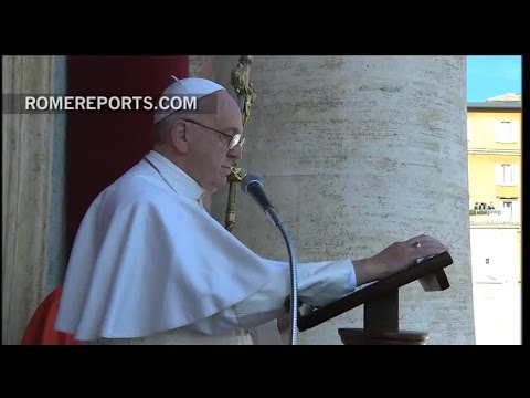 Pope Francis delivers emotional “Urbi et Orbi” blessing in St. Peter's Square