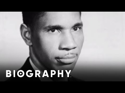 Medgar Evers - Mini Bio