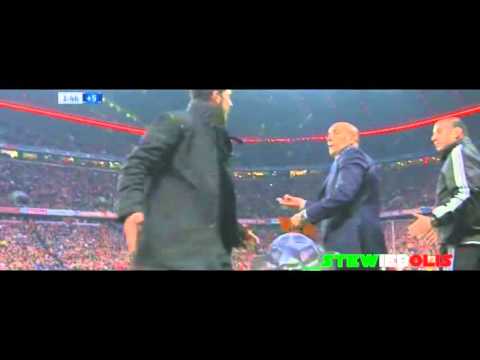 Diego Simeone Hits 4th Referee Bayern Munich vs Atletico Madrid 2-1 UCL 2016