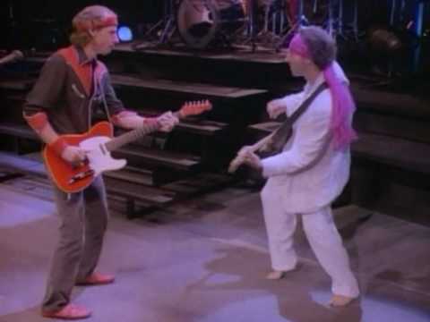 Dire Straits - Walk Of Life