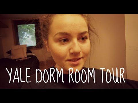 YALE Dorm Room Tour!!