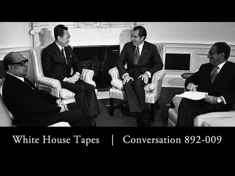 Lee Kuan Yew and Richard Nixon exchange views on China's future, April 10, 1973