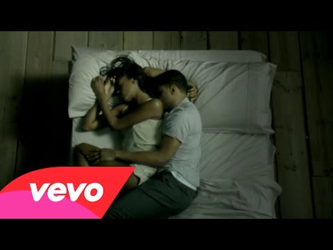 Maxwell - Pretty Wings (Official Video)