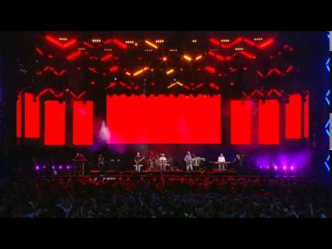 Pink Floyd - Comfortably Numb (Recorded at Live 8)