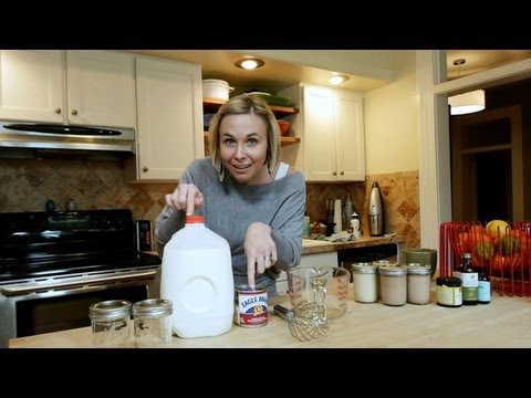 How to Make Homemade Coffee Creamer