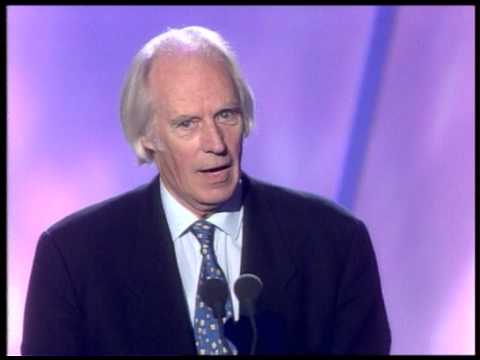 Fleetwood Mac win Outstanding Contribution presented by Sir George Martin | BRIT Awards 1998