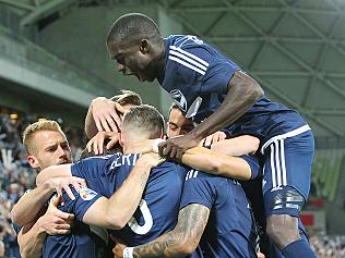Melbourne Victory celebrate after Besart Berisha scores a goal during the round 16 AFC Champions League game between Melbourne Victory and Jeonbuk Hyundai Motors from Korea at AAMI stadium in Melbourne, Tuesday, May17. 2016. (AAP Image/David Crosling) NO ARCHIVING, EDITORIAL USE ONLY