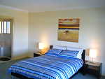 Bedroom with ensuite: 'The Lakes House' - Huge house, great location in Lakes Entrance