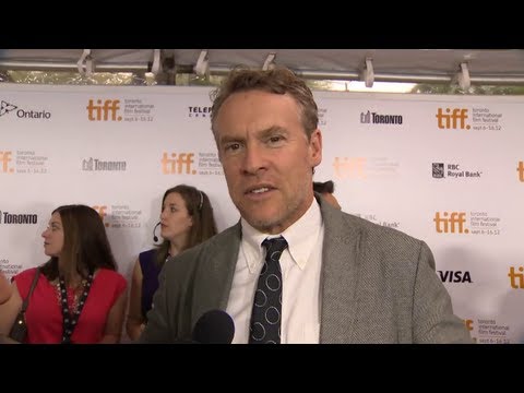 Tate Donovan on the ARGO red carpet