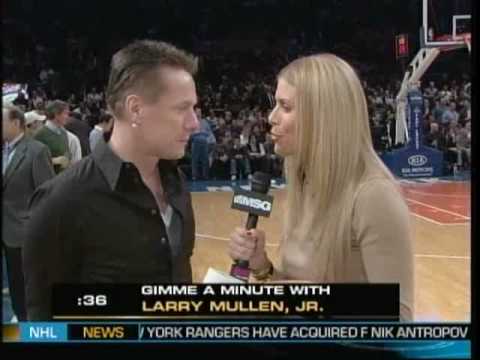 Larry Mullen Jr.-  halftime of Knicks game (03.04.09)