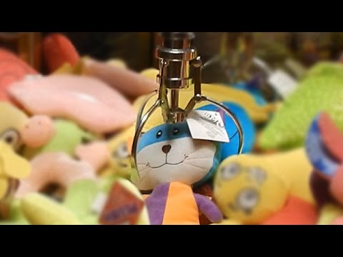 Claw Machine Competition! Matt vs. Josh | Matt3756