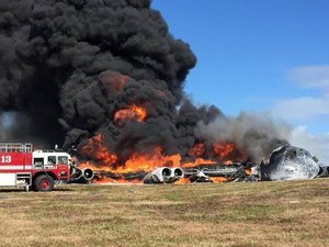 US B52 bomber crashes on Guam, all crew safe