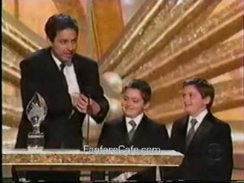 Peter Boyle Presents Ray Romano with Award - 2003