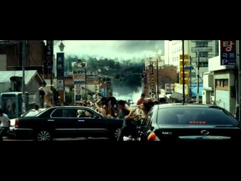 Tidal Wave Scene - Korean Film (Scary)