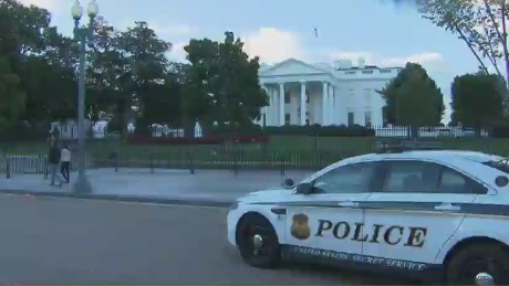 nr white house fence jumper_00004818.jpg