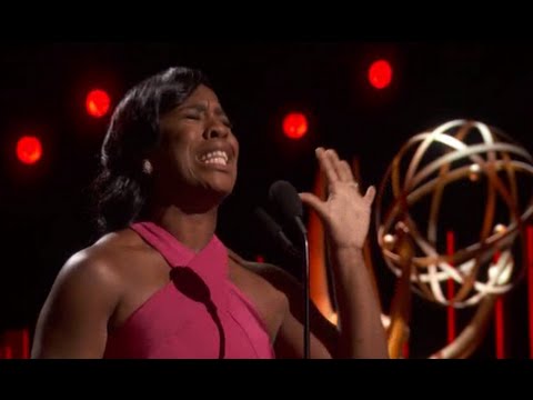 Emmy Awards 2015 - Uzo Aduba Emotional Speech