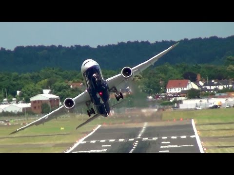 WOW!! ►New Boeing 787-9 Dreamliner Combat Style Flying at Farnborough 2014.