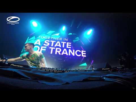 Bryan Kearney LIVE @ ASOT 700 Buenos Aires April 2015 HD