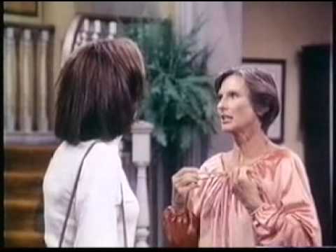 PHYLLIS S2 Ep2 w/guest star MARY TYLER MOORE Cloris Leachman TV Show