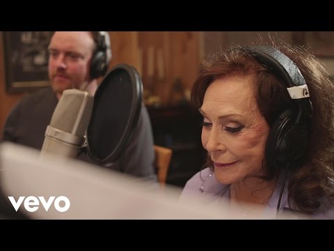 Loretta Lynn - Whispering Sea (Live in Studio)