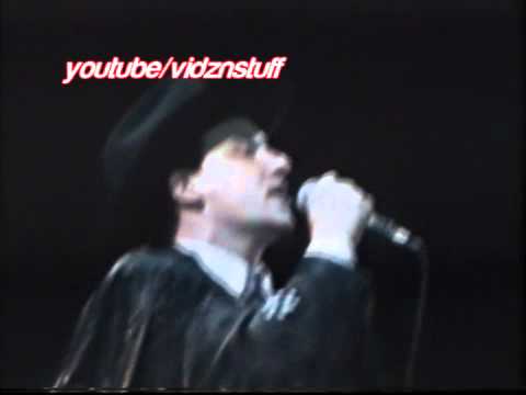 U2 - New Zealand 1989 live clip