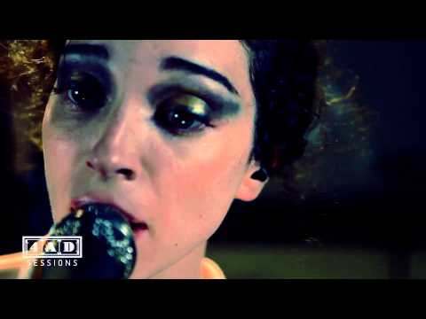 St Vincent - 4AD Session