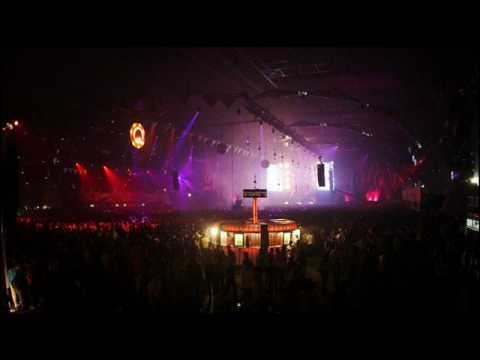 Yves Deruyter @ Qlimax 2006