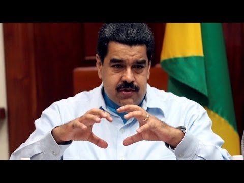 Maduro: "Oposición quiere entregar el país a oligarquías extranjeras"