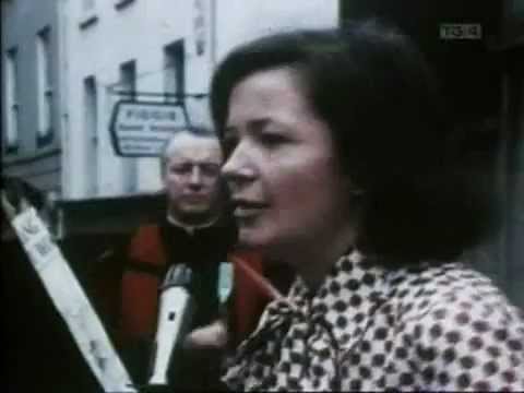 Uachtaráin - Mary Robinson - TG4 series on past Irish Presidents