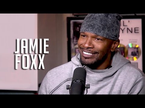 Jamie Foxx got busted looking at FLOTUS butt, sex w/ Oprah + meeting Tyson!