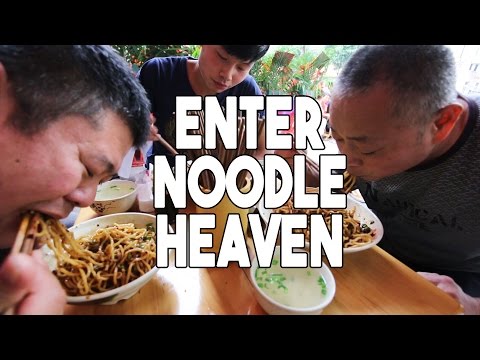 Spicy Chinese Noodles in Sichuan, China | Enter Noodle Heaven 2