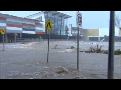 Tropical Cyclone Marcia, Rockhampton 2015.  Into The Eye