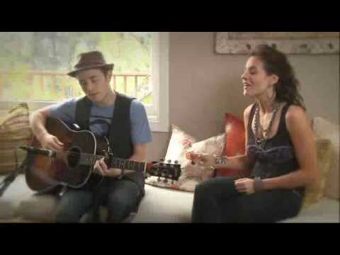 Kara DioGuardi and Jason Reeves sing Terrified