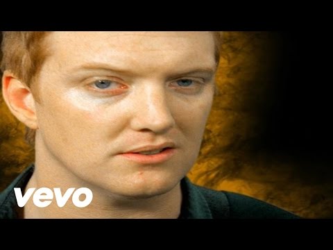 Queens Of The Stone Age - No One Knows