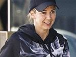 EXCLUSIVE EXC BEC HEWITT MAKES A RUN FOR IT TO KEEP WARM IN THE COLD MELBOURNE WINTER WEATHER!