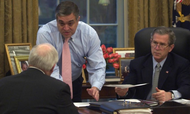 Photo of George Tenet at the White House in 2003