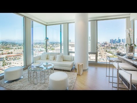 APARTMENT TOUR! Downtown Los Angeles