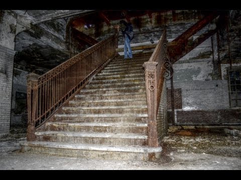 Abandoned Lehigh Valley Railroad Passenger Station - PA