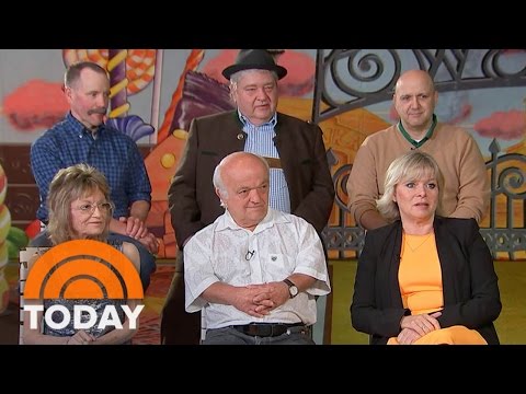 ‘Willy Wonka’ Cast Reveal Secret Behind Chocolate River | TODAY