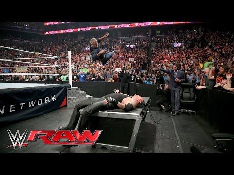 Shane McMahon attacks The Undertaker before WrestleMania: Raw, March 28, 2016