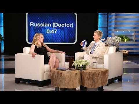 Ellen and Kate McKinnon Play 'Heads Up!'