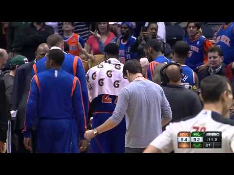 Andrea Bargnani terrible play at the end of Knicks-Bucks 12-18-13