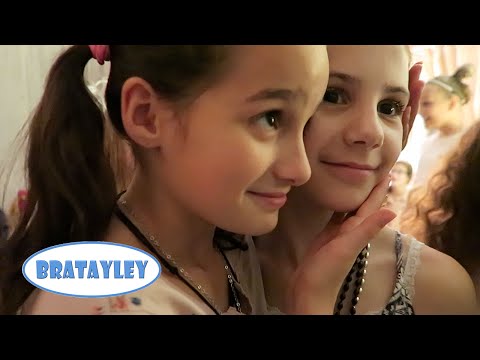 It's a Happy New Year, Not a Sad New Year | New Year's Eve 2015 (WK 261.2) | Bratayley