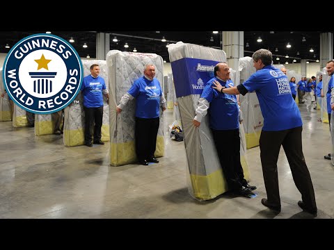 Largest human mattress dominoes - Guinness World Records