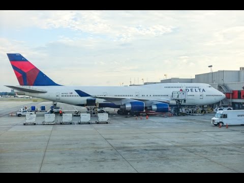 DELTA AIRLINES Boeing 747-451 / Atlanta to Honolulu / First Class / Great engine view and sound !