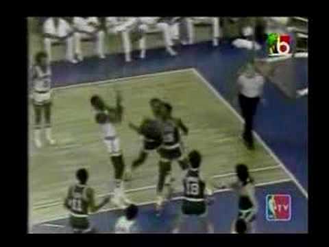 NBA Vault: Bob McAdoo