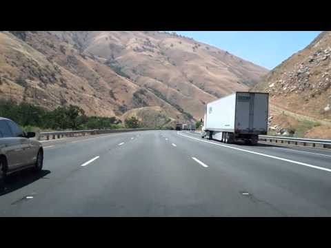 Interstate 5 in California, The Grapevine in Both Directions